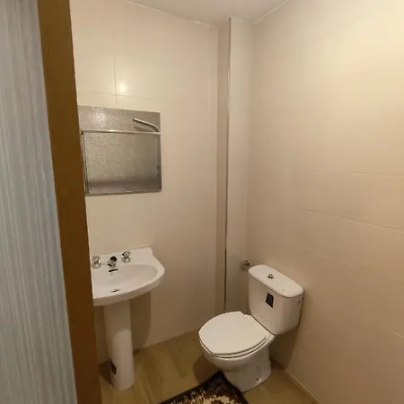 Piso Tres Habitaciones, Dos Banos.