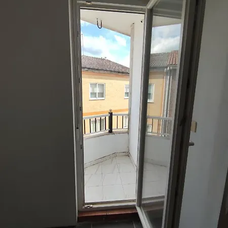 Piso Tres Habitaciones, Dos Banos. Apartment
