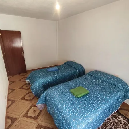 Piso Tres Habitaciones, Dos Banos. Apartment