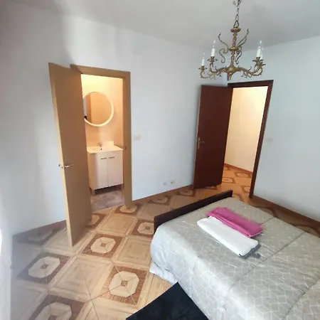 Apartment Piso Tres Habitaciones, Dos Banos. Monterroso (Lugo)